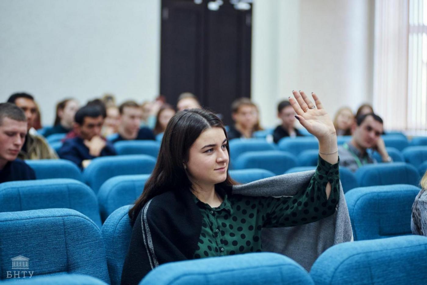 Почему кофе-машина = 3D-принтер или как прошла секция «Молодежные стартапы для цифрового университета»?